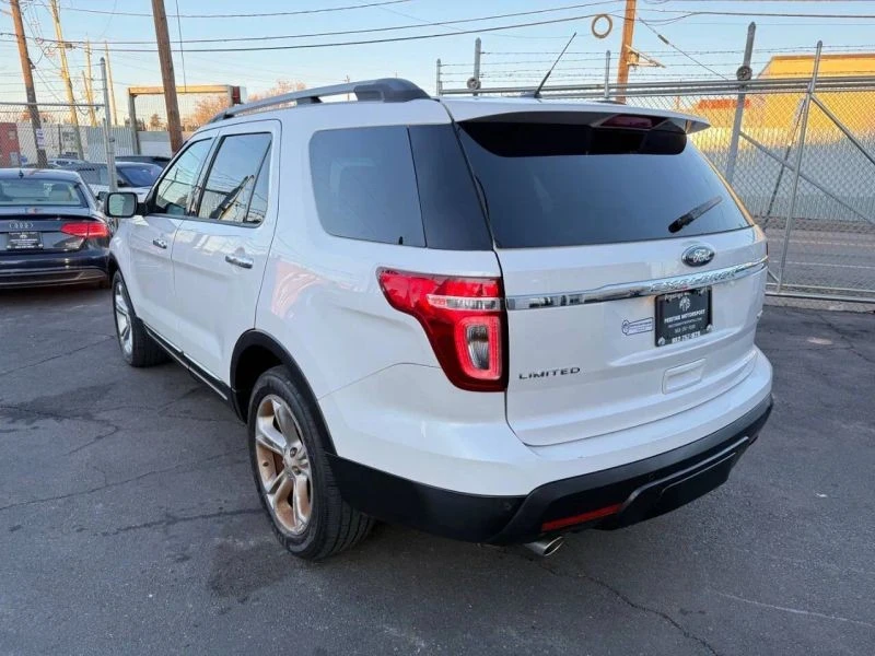 2015 Ford Explorer 5th Gen - Image 3 of 12