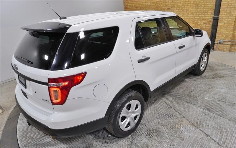 2015 Ford Explorer 5th Gen - Image 11 of 12