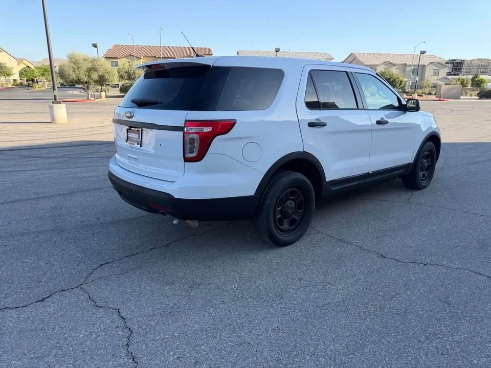 2015 Ford Explorer 5th Gen - Image 4 of 13