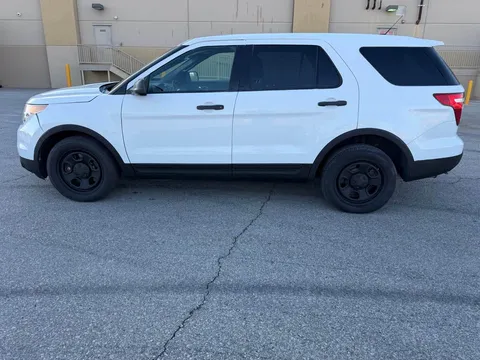 2015 Ford Explorer 5th Gen - Image 2 of 13