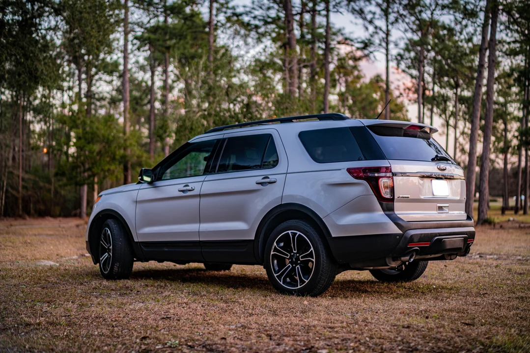 2015 Ford Explorer 5th Gen - Image 11 of 31