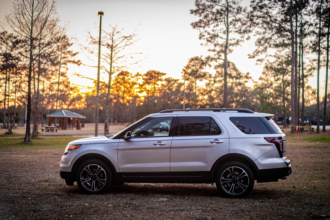 2015 Ford Explorer 5th Gen - Image 10 of 31