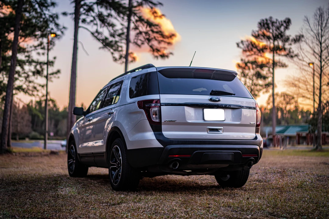 2015 Ford Explorer 5th Gen - Image 13 of 31