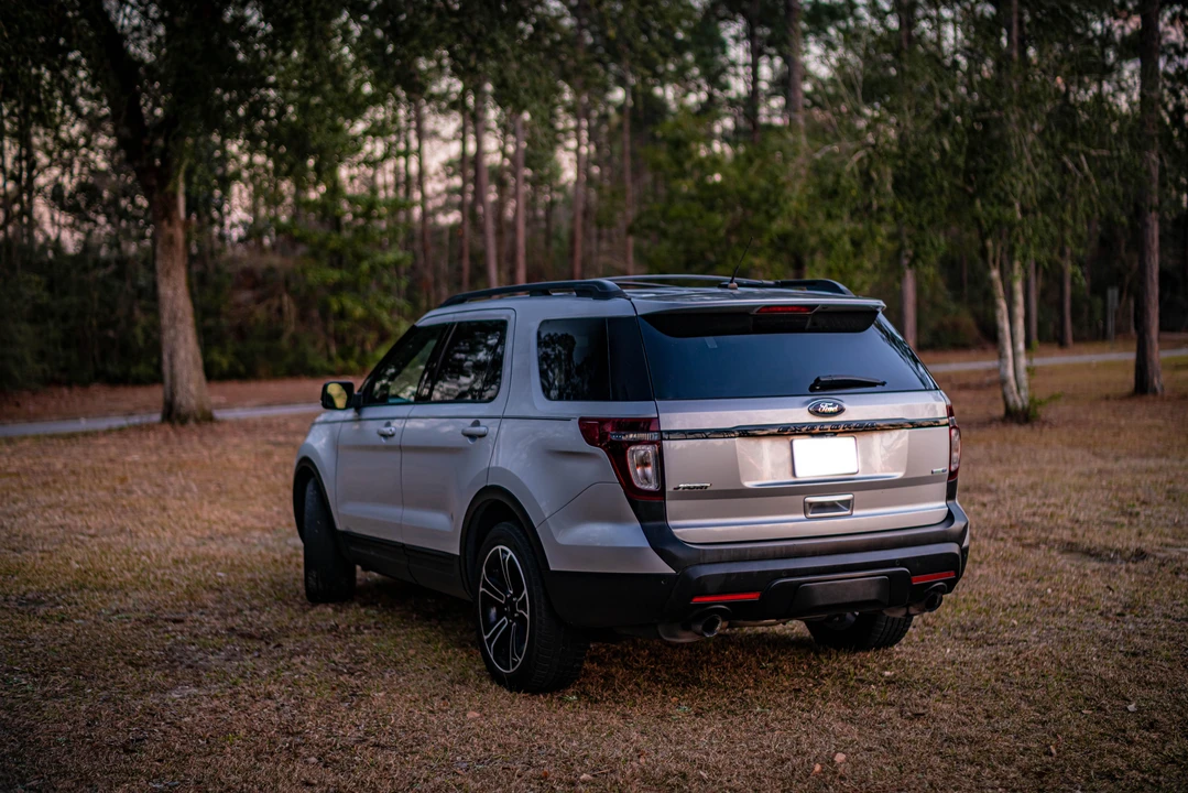 2015 Ford Explorer 5th Gen - Image 12 of 31