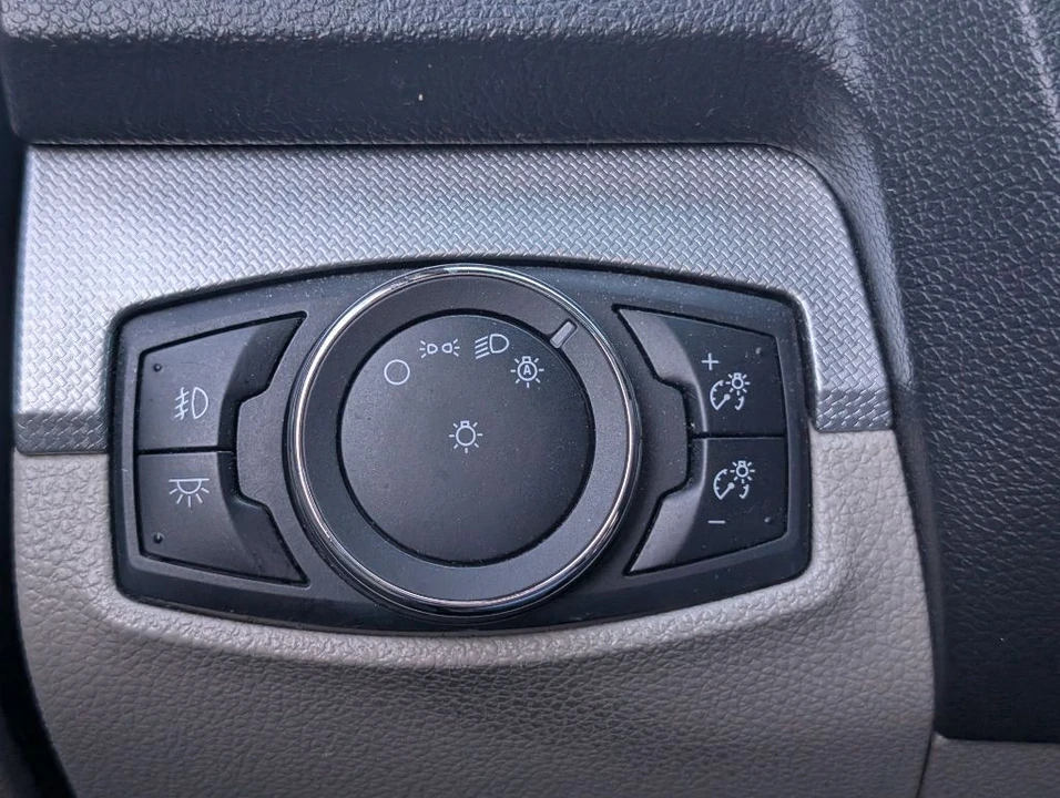 2015 Ford Explorer 5th Gen - Image 13 of 21