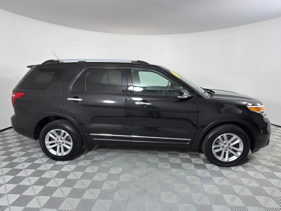 2015 Ford Explorer 5th Gen - Image 4 of 21