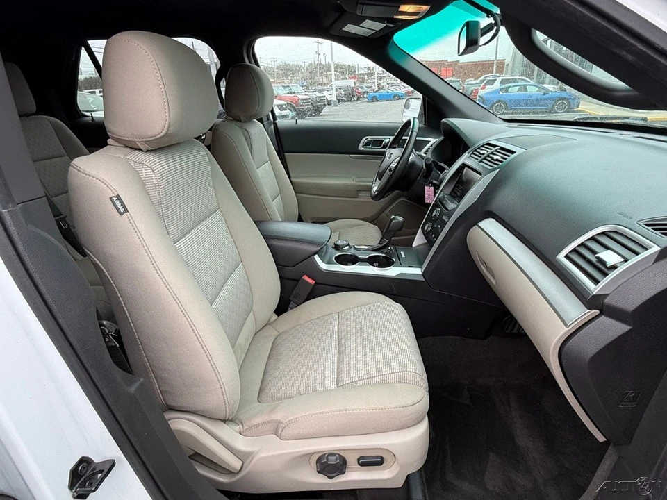 2015 Ford Explorer 5th Gen - Image 17 of 21