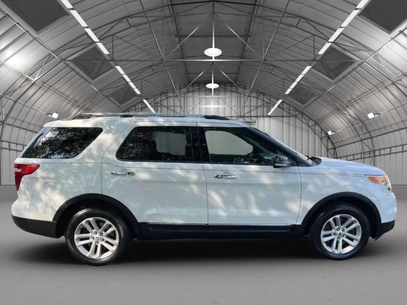 2015 Ford Explorer 5th Gen - Image 2 of 6