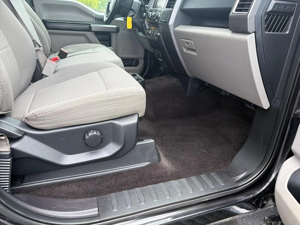 2015 Ford - Image 28 of 31