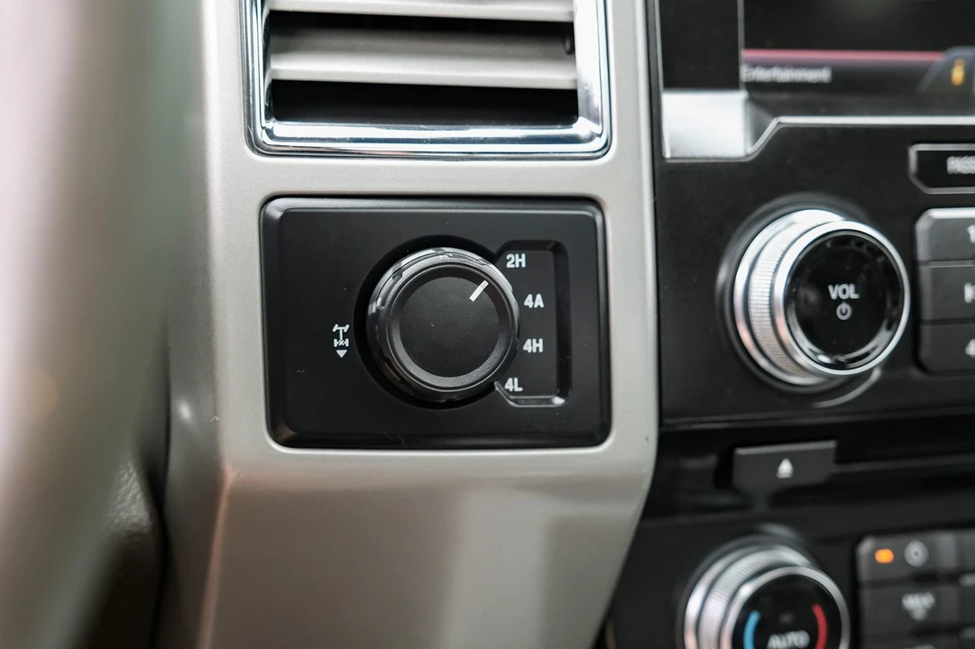 2015 Ford F-150 13th Gen - Image 29 of 31