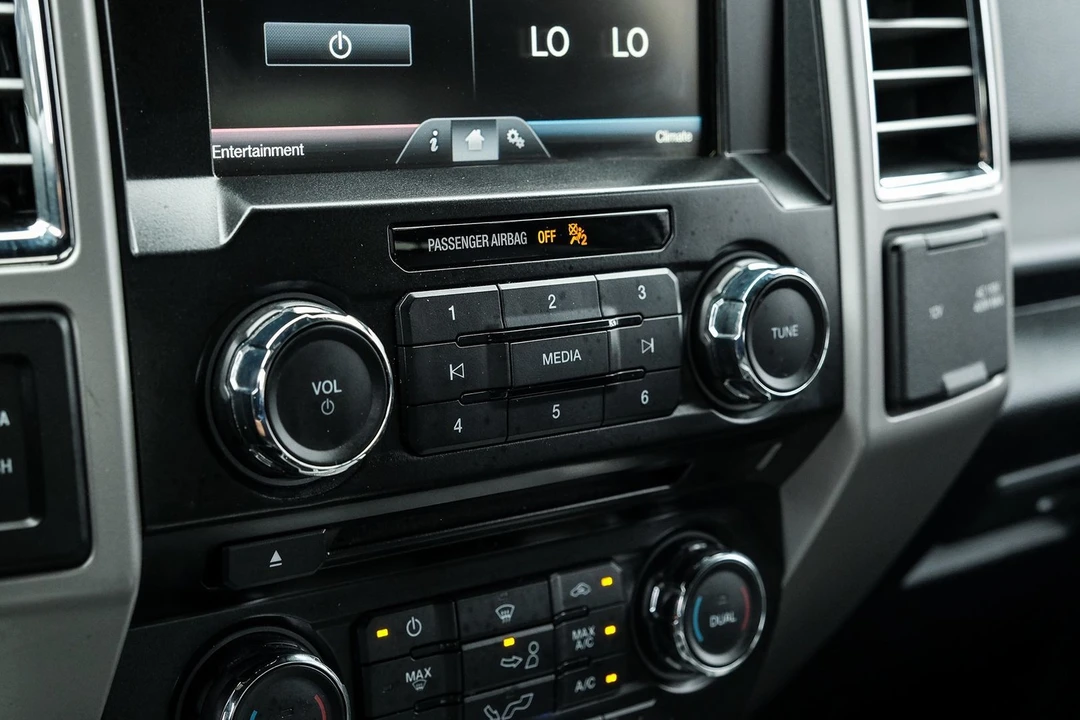 2015 Ford F-150 13th Gen - Image 24 of 31