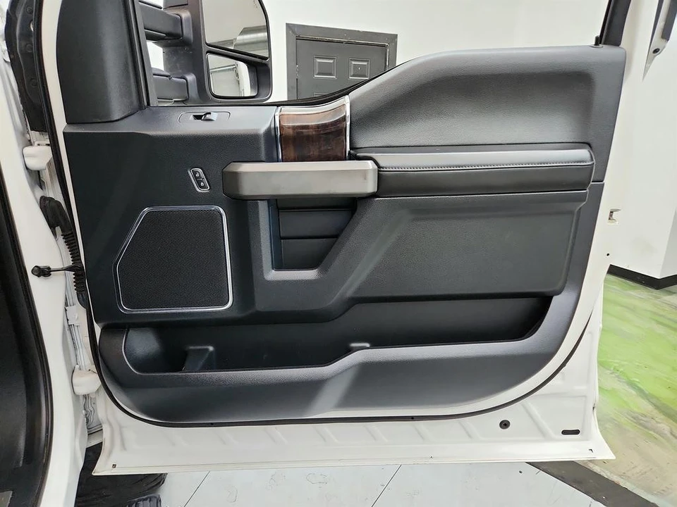 2015 Ford F-150 13th Gen - Image 28 of 31