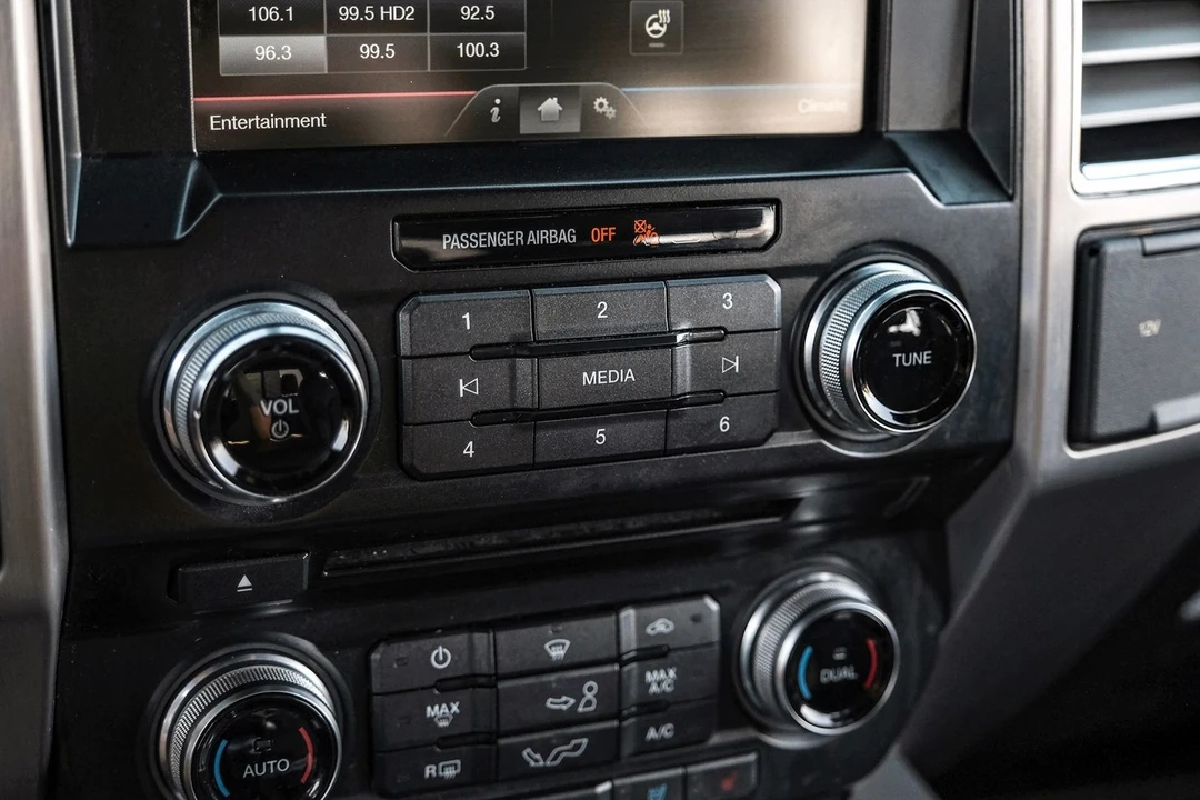2015 Ford F-150 13th Gen - Image 23 of 31