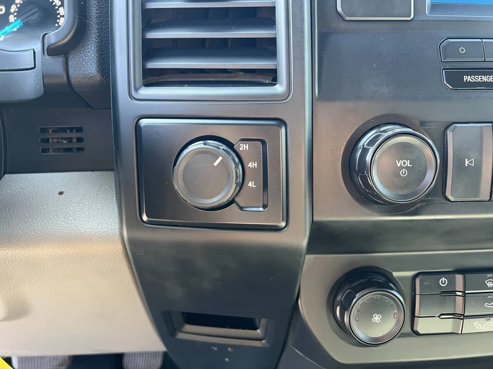 2015 Ford F-150 13th Gen - Image 28 of 31