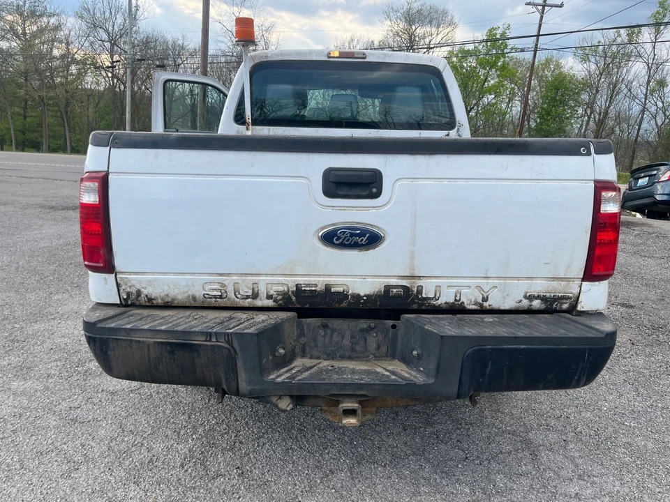 2015 Chevrolet Silverado Heavy Duty 4th Gen - Image 8 of 19