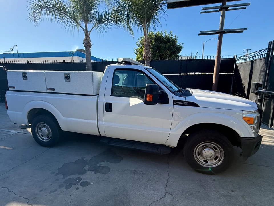 2015 Ford Super Duty 4th Gen - Image 5 of 10