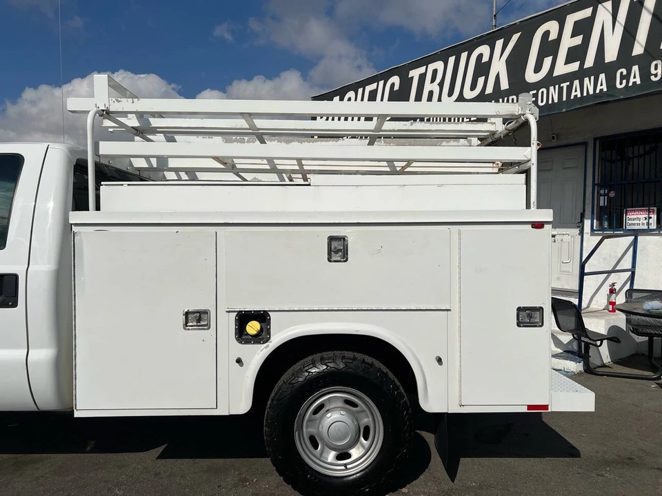 2015 Ford Super Duty 3rd Gen - Image 16 of 30
