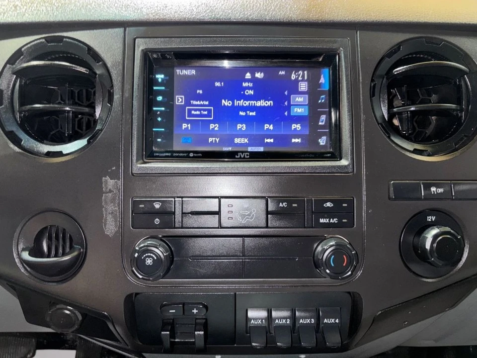 2015 Ford Super Duty 3rd Gen - Image 19 of 21