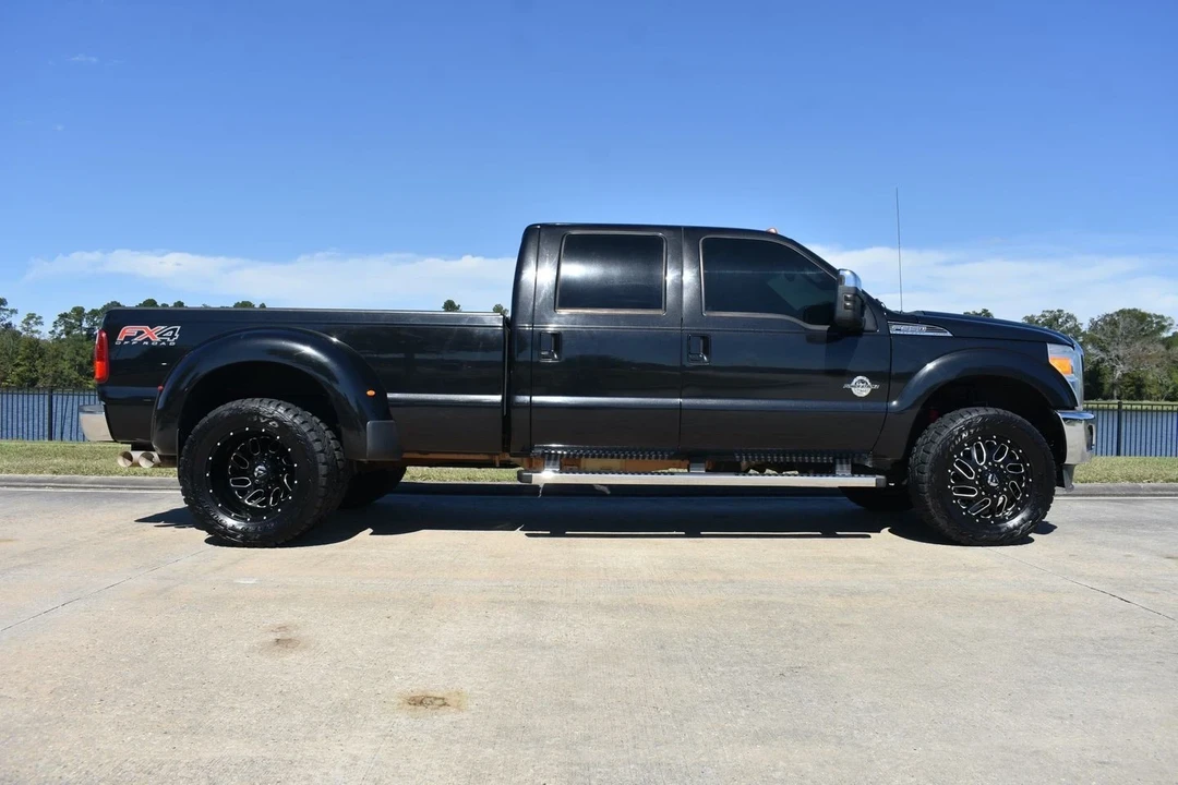 2015 Ford Super Duty 3rd Gen - Image 3 of 12