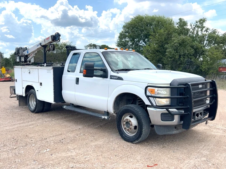 2015 Ford Super Duty 3rd Gen - Image 2 of 12