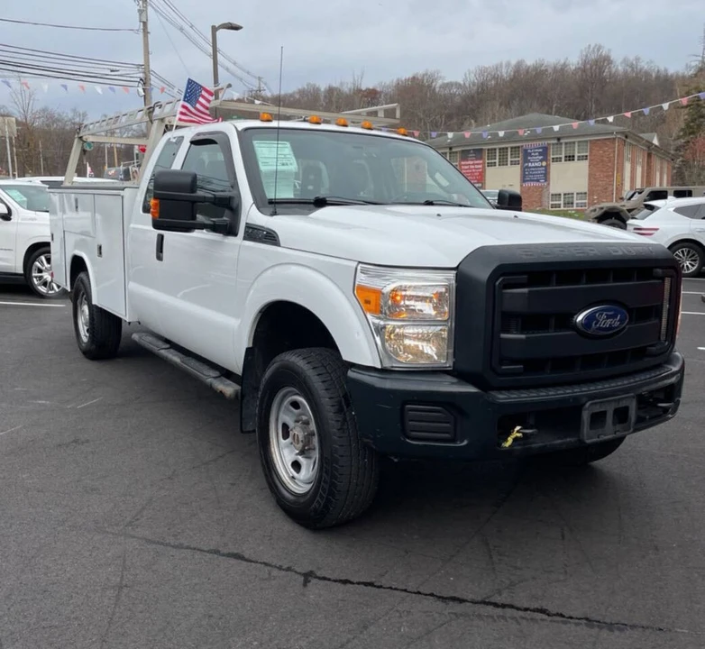 2015 Ford Super Duty 4th Gen - Image 2 of 3