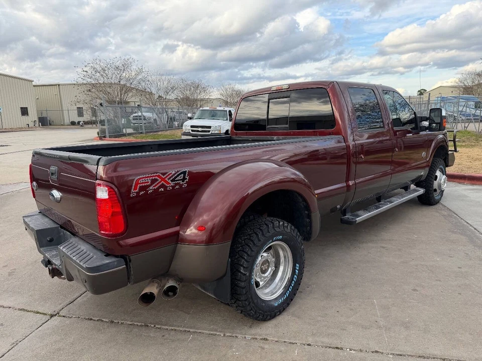 2015 Ford Super Duty 3rd Gen - Image 2 of 15