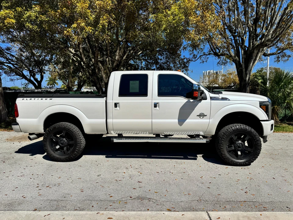 2015 Ford Super Duty 3rd Gen - Image 29 of 31