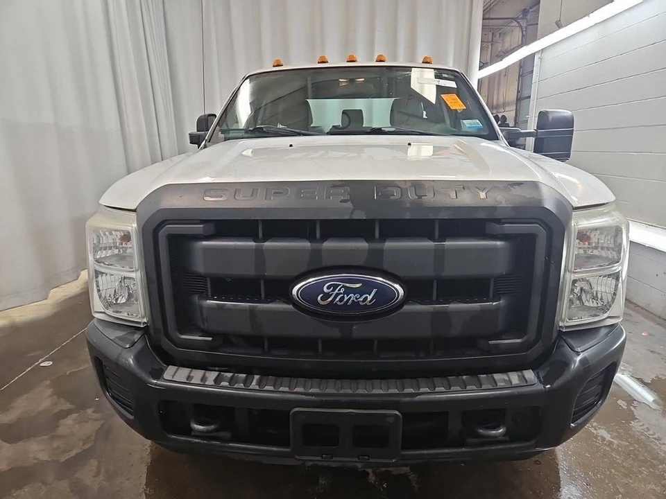 2015 Ford Super Duty 3rd Gen - Image 2 of 2