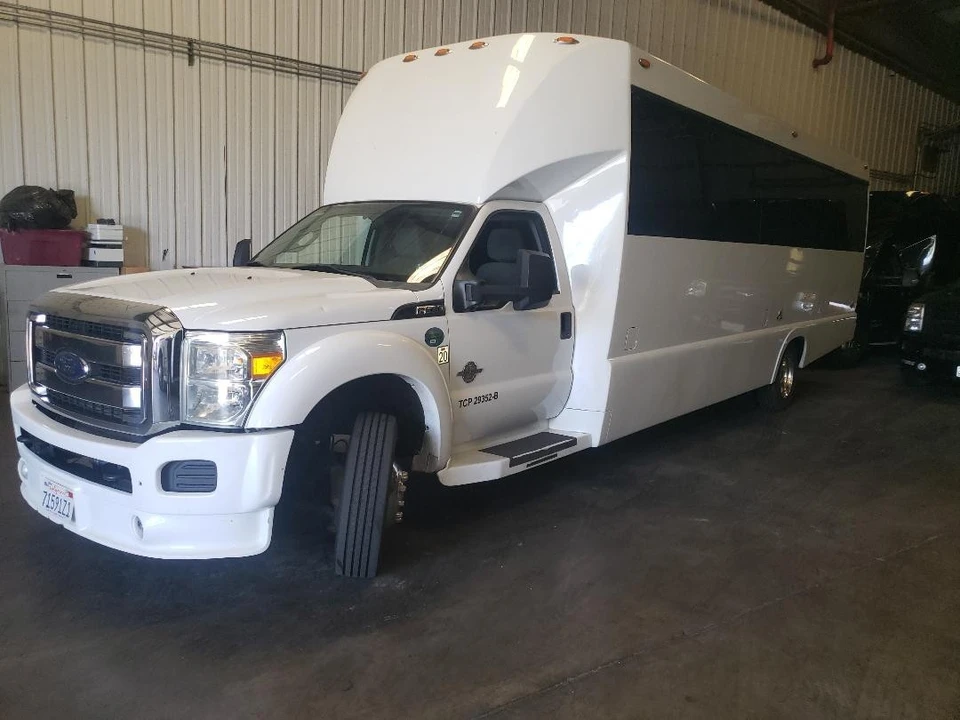 2015 Ford Super Duty 3rd Gen - Image 2 of 13