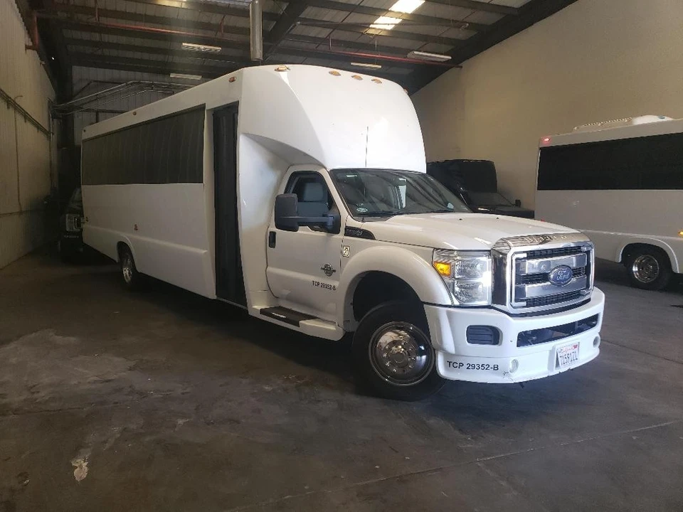 2015 Ford Super Duty 3rd Gen - Image 2 of 16