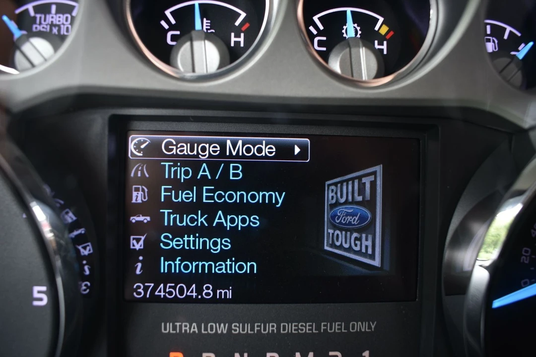 2015 Ford Super Duty 3rd Gen - Image 15 of 23