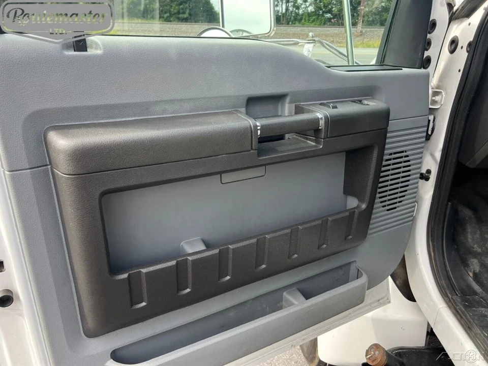 2015 Ford Super Duty 3rd Gen - Image 10 of 12