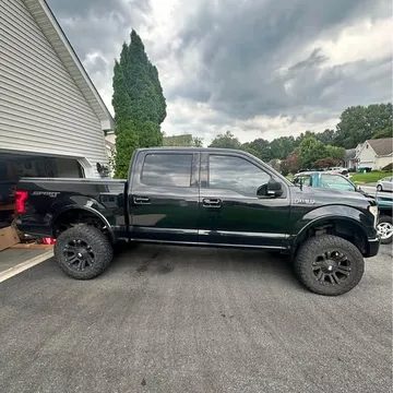 2015 Ford F150 SuperCrew Cab Lariat Pickup 4D 5 1/2 ft
