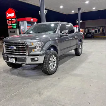 2015 Ford F150 SuperCrew Cab XLT Pickup 4D 5 1/2 ft