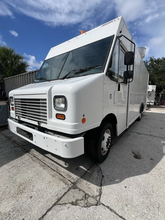 2015 Ford F-Series - Image 2 of 31