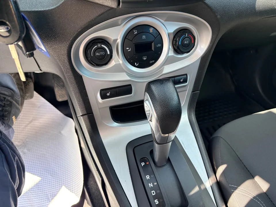 2015 Ford Fiesta - Image 13 of 19
