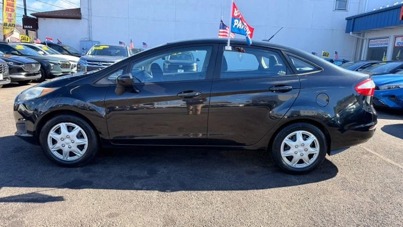 2015 Ford Fiesta - Image 10 of 12