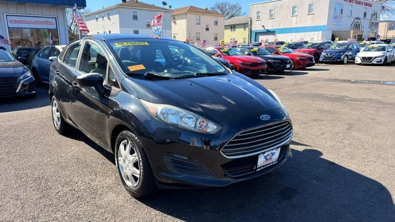 2015 Ford Fiesta - Image 2 of 12