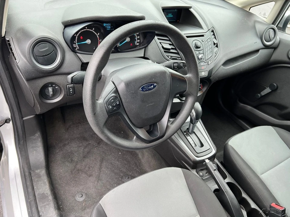 2015 Ford Fiesta - Image 10 of 12