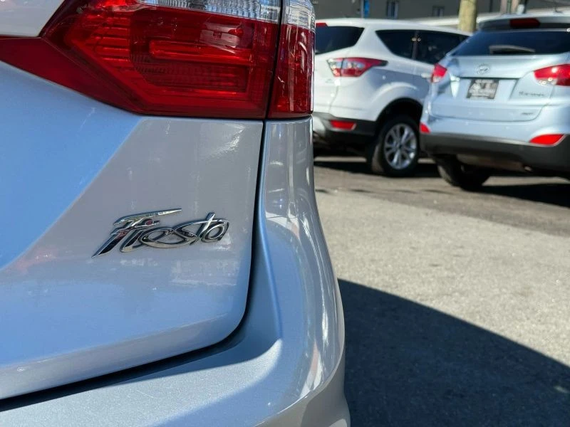 2015 Ford Fiesta - Image 6 of 12