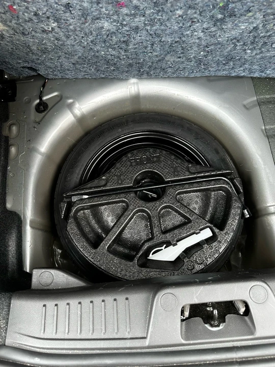 2015 Ford Fiesta - Image 17 of 20
