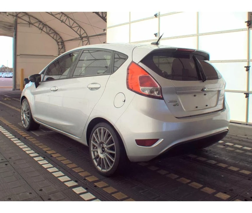2015 Ford Fiesta - Image 8 of 12