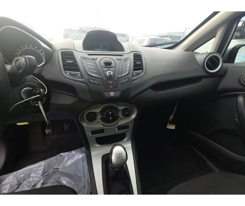 2015 Ford Fiesta - Image 11 of 12