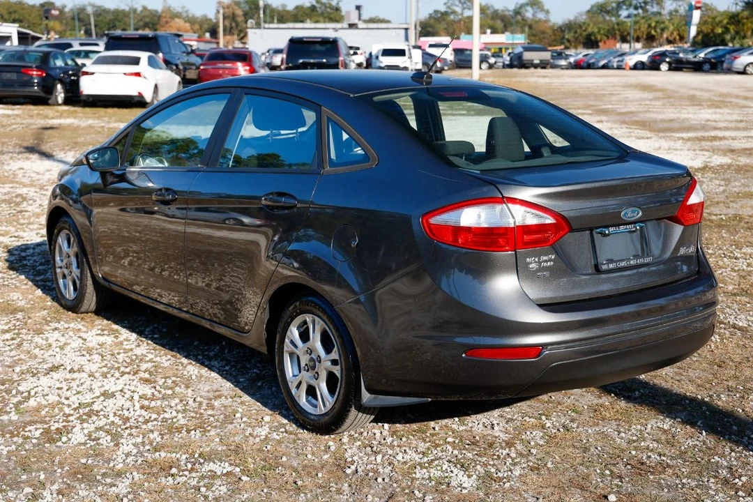 2015 Ford Fiesta - Image 5 of 12
