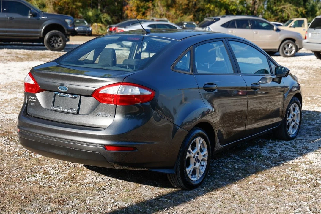 2015 Ford Fiesta - Image 11 of 12