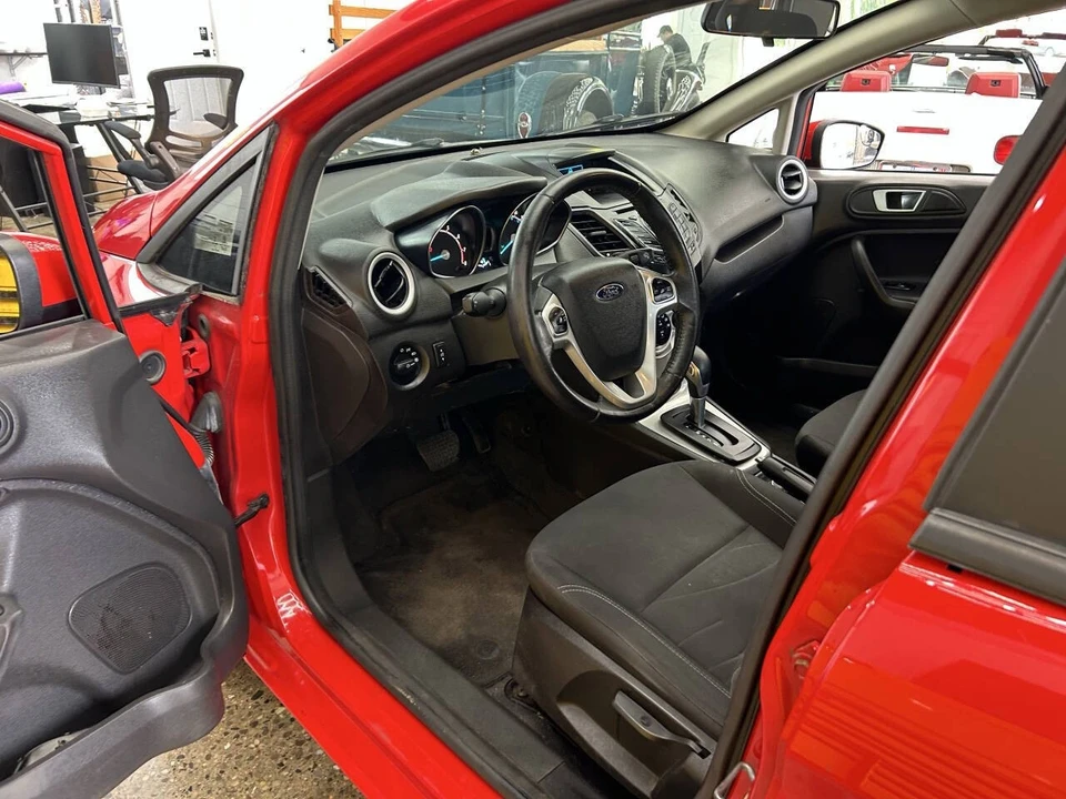 2015 Ford Fiesta - Image 12 of 18