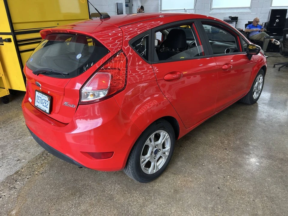 2015 Ford Fiesta - Image 15 of 18