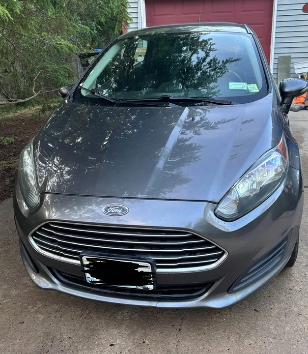 2015 Ford Fiesta - Image 2 of 9