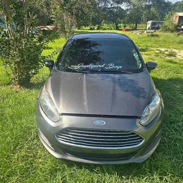 2015 Ford Fiesta SE Hatchback 4D