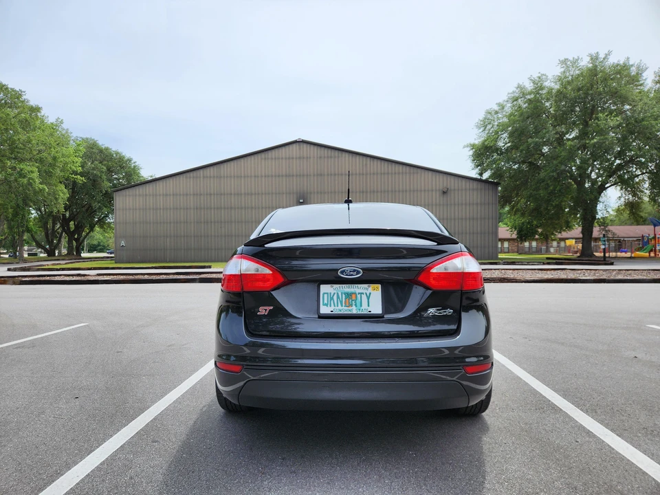 2015 Ford Fiesta - Image 9 of 31